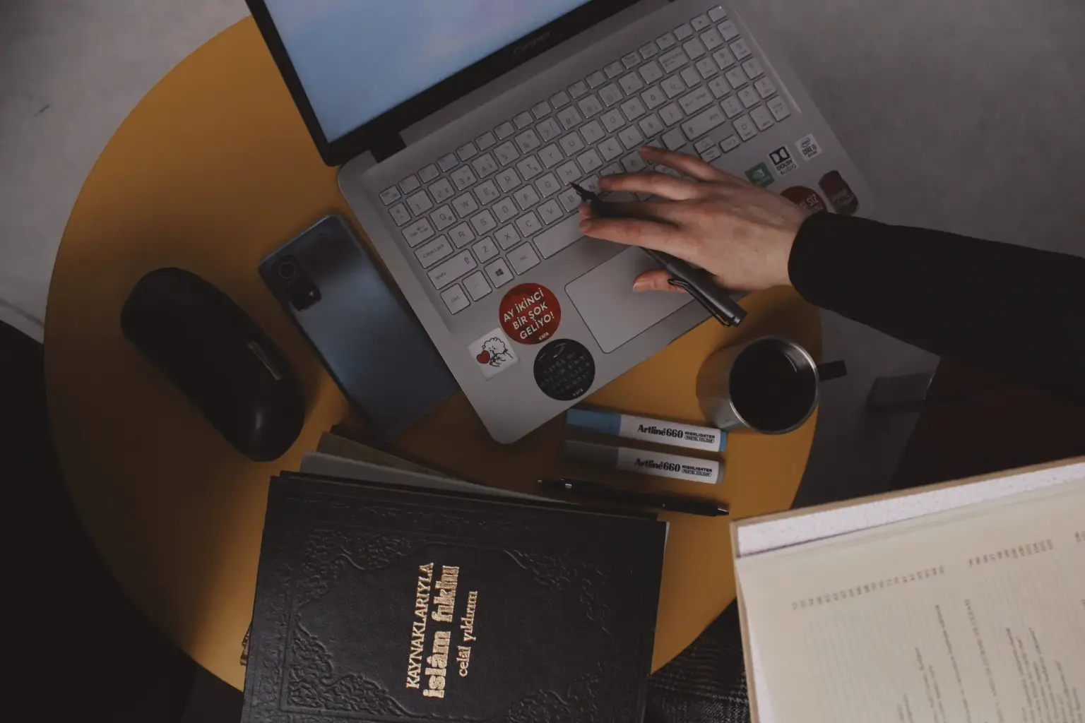 uzaktan çalışma CV konulu blog yazısının kapak görseli
