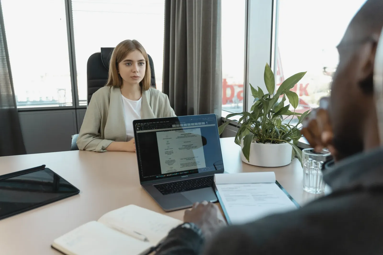 İngilizce CV'leri Değerlendirme: Dil Yetkinliğini Doğru Ölçmek