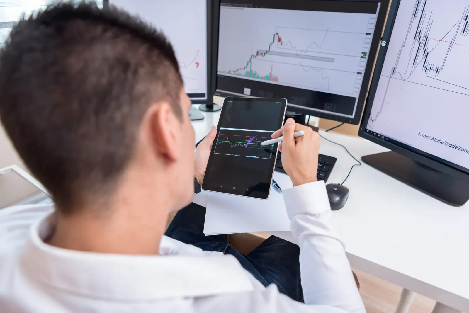 Kripto Analisti CV Örneği: Blockchain Kariyerine Açılan Kapı Nasıl Yazılır?