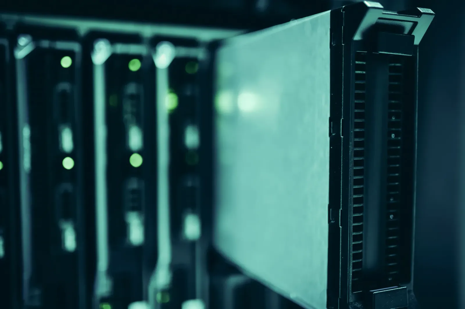 Sunucu Nasıl Olunur? Adım Adım Sistem ve Network Uzmanlığı Rehberi
