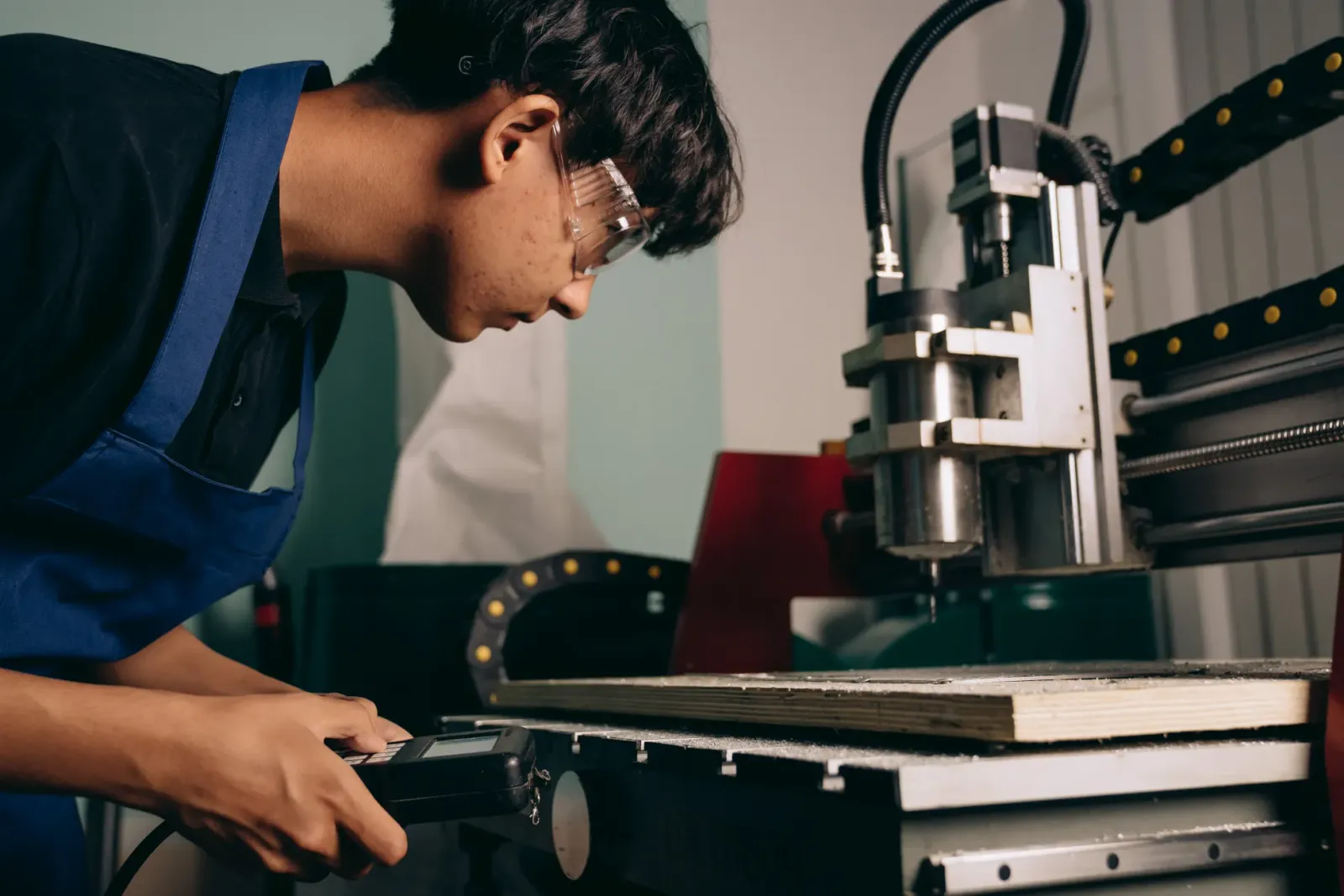 CNC Operatörü Mülakat Soruları ve Cevapları: Teknik Başarı Rehberi