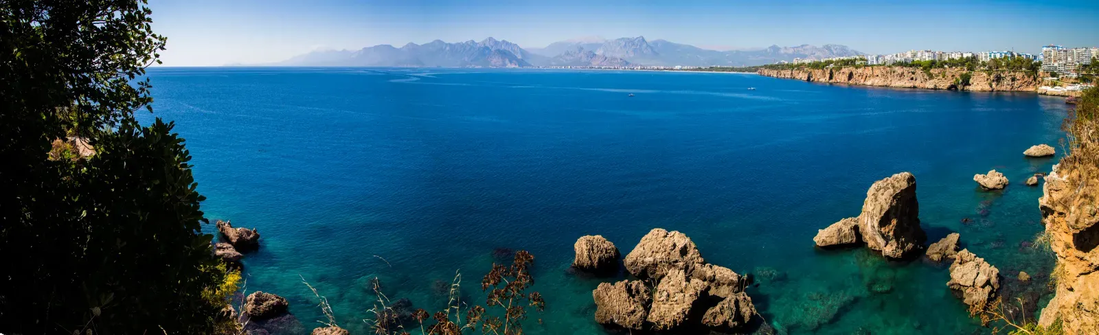 Antalya'da 2026 Yılında Yükselişe Geçecek Meslekler ve Kariyer Rehberi