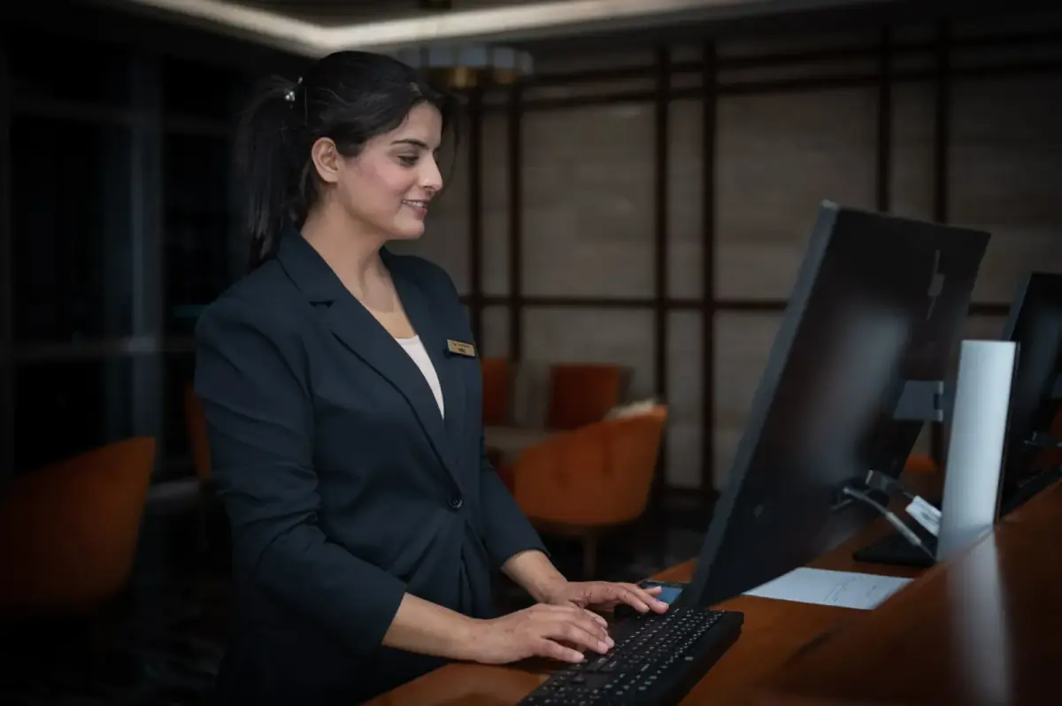 Temizlenmiş lüks otel odası detayları