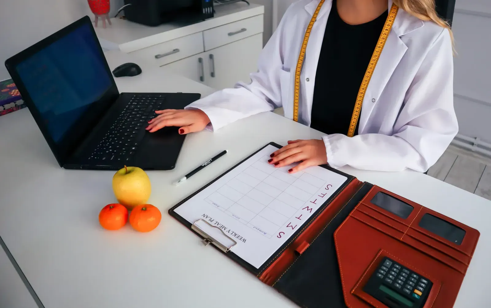 Beslenme ve Diyetetik Mezunu Ne İş Yapar? Kariyer Alanları ve İş Fırsatları